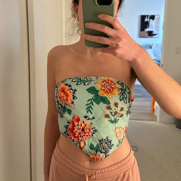 Sophia Bandana Top in Mint Floral - Picture 3 of 7